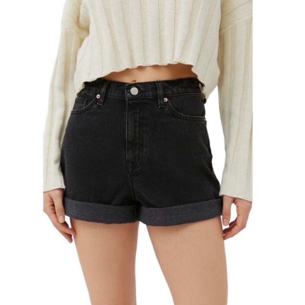 BDG mom high rise shorts black